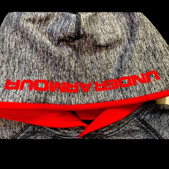 EUC Under Armour Boys Hoodie YLG - Picture 2 of 3